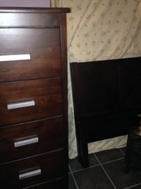 Drawers for the bed unit and l twin size headboard