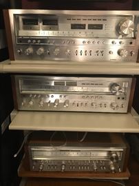 Pioneer stereo receiver SX-1980
Pioneer stereo receiver SX-1250