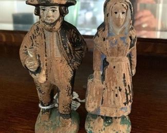 Carved wooden characters, Amish couple