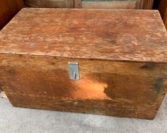 Large tool box/blanket chest