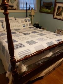 4 post bed. Queen, no mattress or box springs. 