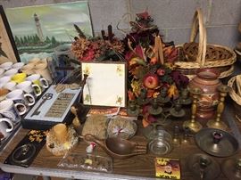 Candle Holders, Floral and Decorative Accessories