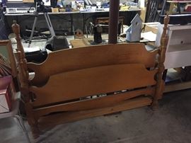Bed (Headboard & Footboard)