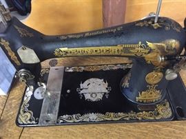 Singer Sewing Machine