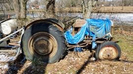 1948 Ford tractor