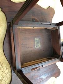 1790 Pembroke Cross Stretcher Drop Leaf Table Original Thomas Burling Cabinet & Chair Maker N0. 36 Beekman St New York with original label