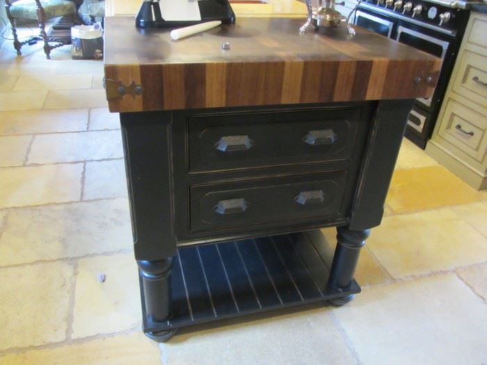 QUALITY CABINETRY BUTCHER BLOCKTABLE WITH DRAWERS IN BLACK