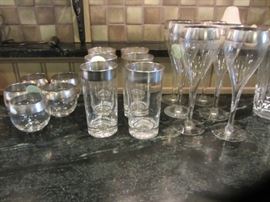 DOROTHY THORPE GLASSWARE