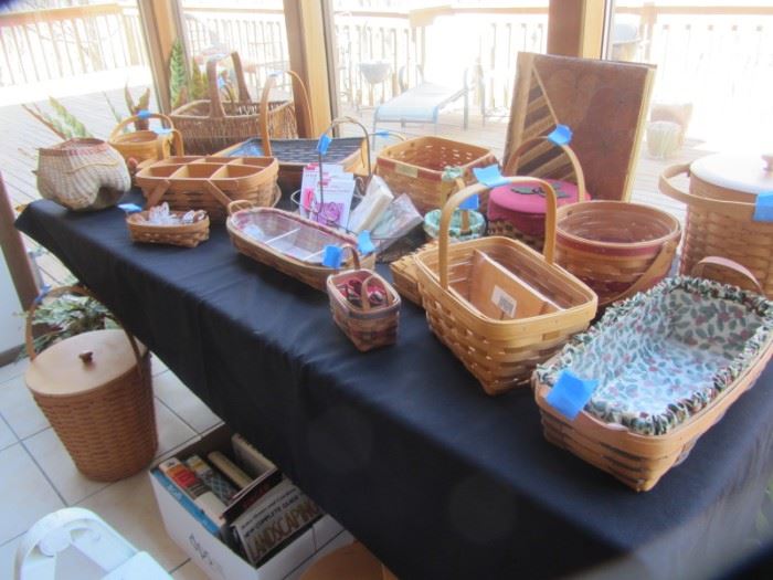 LOGABERGERLARGE LONGABERGER COLLECTION INCLUDING SEWING BASKET, ICE BUCKET, EASTER