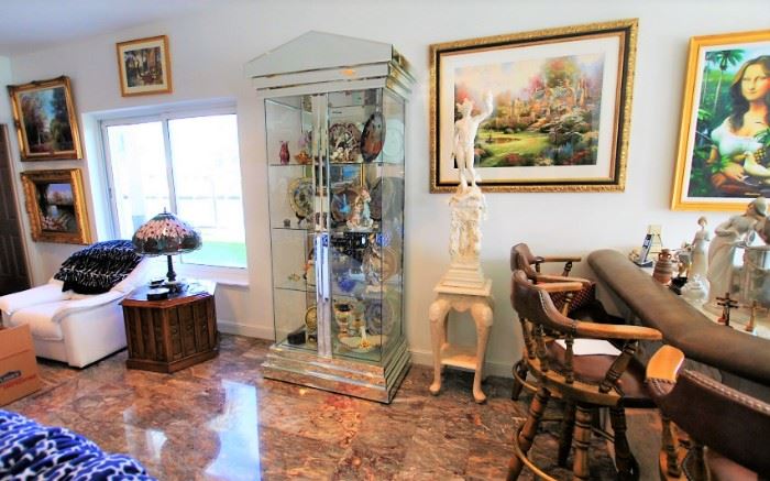 Fine Art, Tiffany Style lamps and collectibles