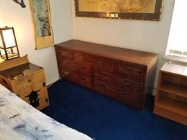 Vintage Henredon, mid-century modern, Campaign Dresser. This beautiful dresser is solid, heavy wood and finished in a rich, dark brown with brass accents. Size is 64" W X 18" D X 28" H. This dresser is very heavy, so please bring proper tools/dolly and help for removal.
***REMOVAL DAY FOR THIS ITEM IS THURSDAY, MARCH 14th FROM 10:00 A.M to 2:00 P.M ONLY. PLEASE BE SURE TO READ INFORMATION LOT "0" FOR SPECIAL REMOVAL INSTRUCTIONS ON THIS ITEM***