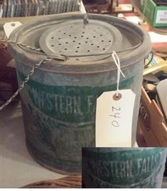 old vintage Western Falls minnow bucket