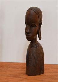 African Wood Carving / Statue / Sculpture (Approx. 8.75" H)