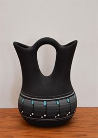 Native American Pottery / Acoma Pottery (Wedding Vase)