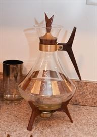 Vintage Coffee Carafe / Warmer