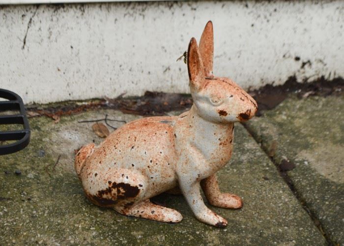 Cast Iron Rabbit Garden Statue