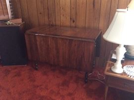 Nice walnut drop leaf table