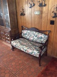 Settee - does have damage to wood on one side