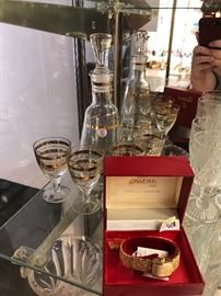 Decanter with glasses