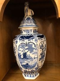 Deft Blue Vase Urn