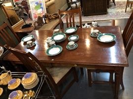 Desk / Kitchen Table 