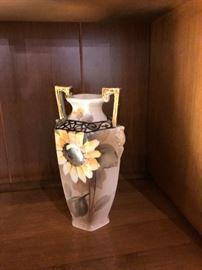 Nippon sunflower vase