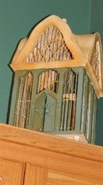 ANOTHER BIRDHOUSE DECOR