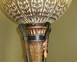 4 COLUMN TORCHIERE UPLIGHT LAMP
GOLD PAINTED SHADE (detail)