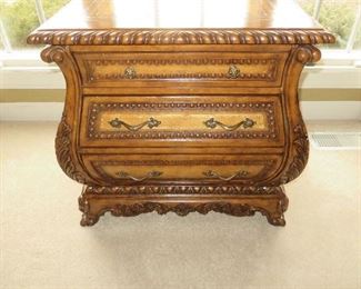 ROCOCO BOMBAY CHEST
WITH LEATHER INLAID TOP
