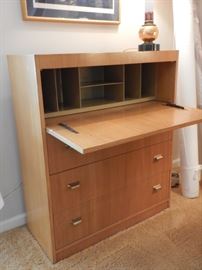 MID CENTURY WRITING DESK