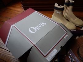 FISHING OUTFIT INCLUDING ORVIS-TO BE SOLD AS A GROUP