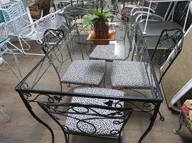 Salterini wrought iron dining set -glass has chip