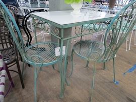 Woodard breakfast table w/ milk glass top and 2 chairs