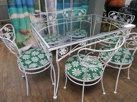 Salterini daisy pattern wrought iron dining set