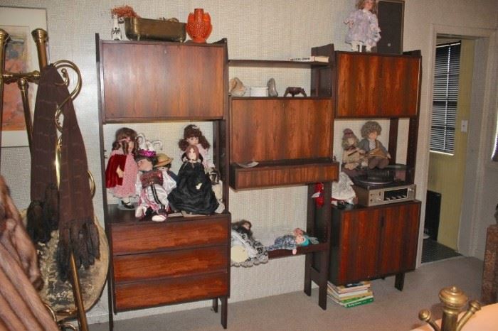 Wall Unit and Dolls