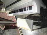 Ivory Gloss Baby Grand piano by Samick! Low mileage with snappy action!! Excellent condition! Comes with bench!