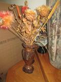 Detailed table vase! Use for dried flowers or real ones! Bring some color into your home!