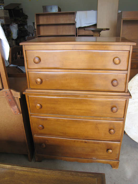 High quality 4 piece bedroom set in good condition.  Made in the USA.  Really nice pieces.  Kroehler