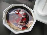 Very collectible Coca Cola Franklin Mint Christmas plates......  many to choose from!!!!!!  Brand new condition, never removed from the box!!!