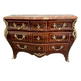 Lot 003
Antique French Louis XV Style Inlaid Bombe Commode