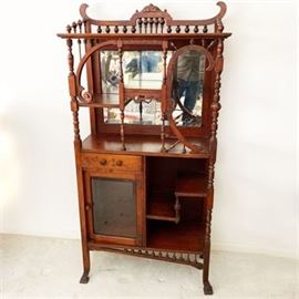 Lot 004
Antique Victorian Walnut Mirror Back Etagere Cabinet