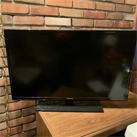 Lot 043
Samsung Flat Screen 32" Television