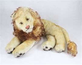 Lot 279
Vintage Steiff Reclining "Leo" Lion