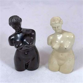 Lot 419
Vintage Pair Venus De Milo Salt & Pepper Shakers