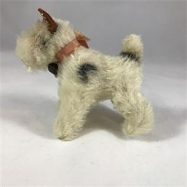 Lot 819
Steiff Dog, Terrier "Foxy" c. 1950's