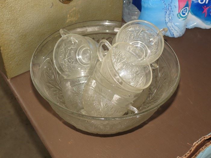 SANDWICH GLASS PUNCH BOWL AND CUPS.