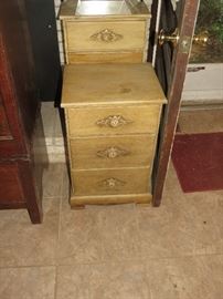 PAIR OF BEDSIDE TABLES.