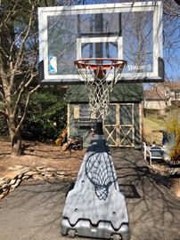 Spalding Basketball hoop