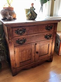 Antique oak cabinet 