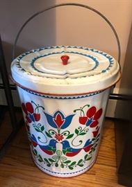 Vintage laundry pail 